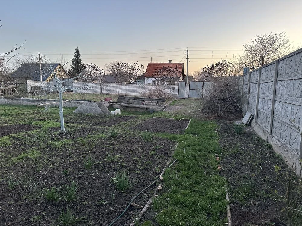 Під Будинок або як Дача