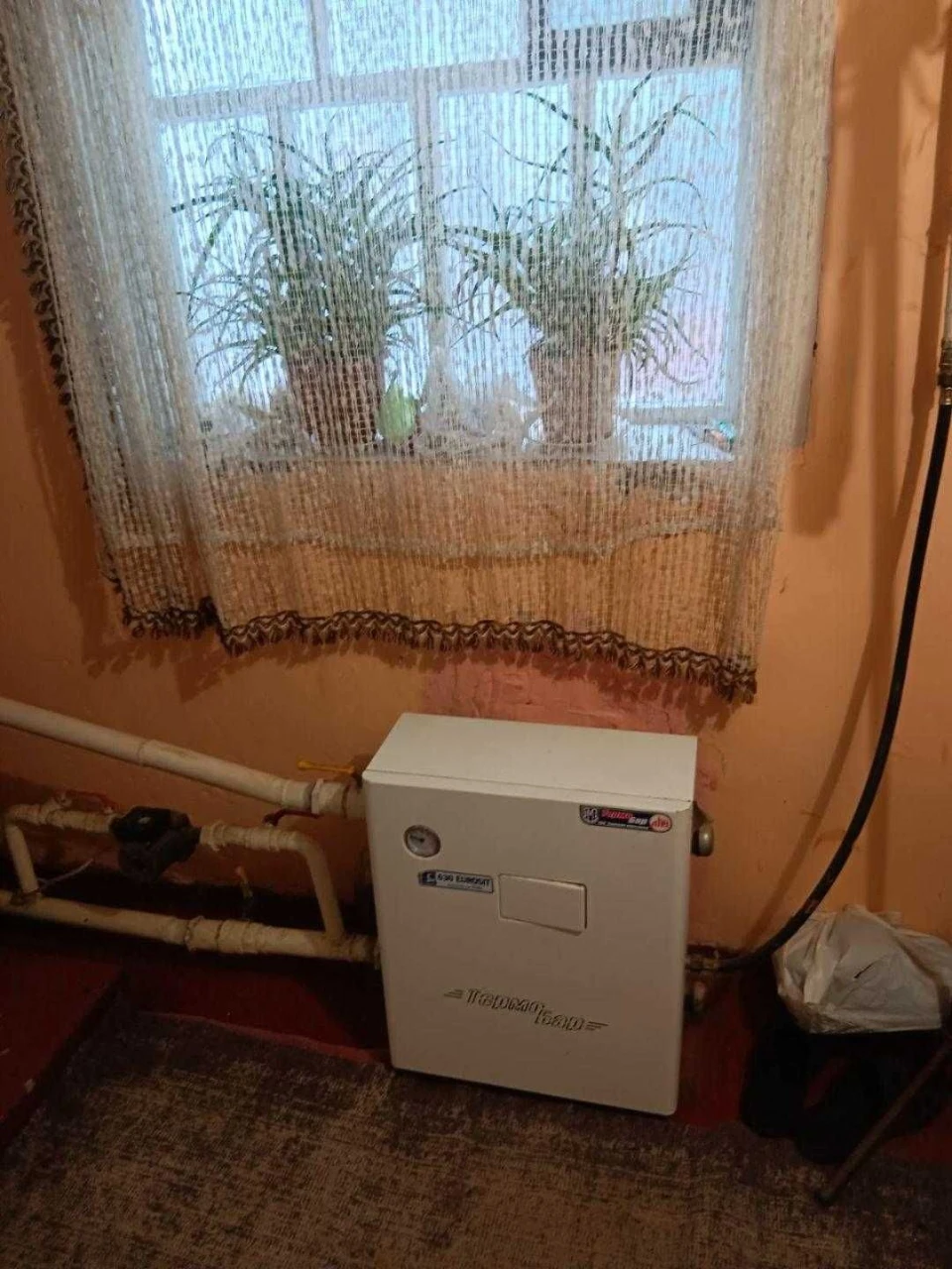 Продаж будинків, нерухомість, житло.
