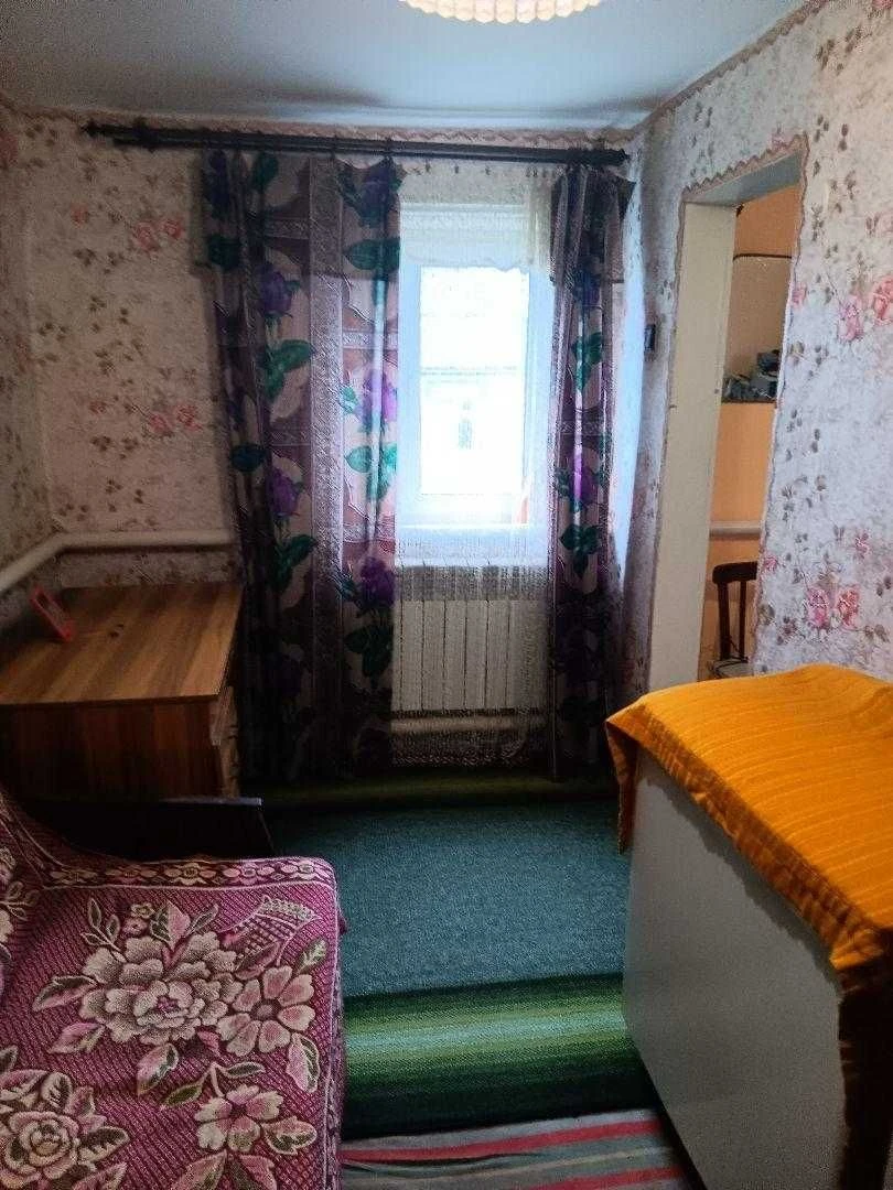 Продаж будинків, нерухомість, житло.