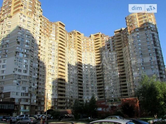 Sale of 3-room apartment 135 sq. m on Akhmatova Anna St. 22 • ID
