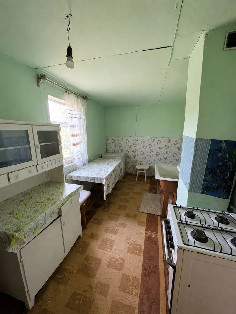 Продається будинок у Бориславі з земельною ділянкою 24 сотки
