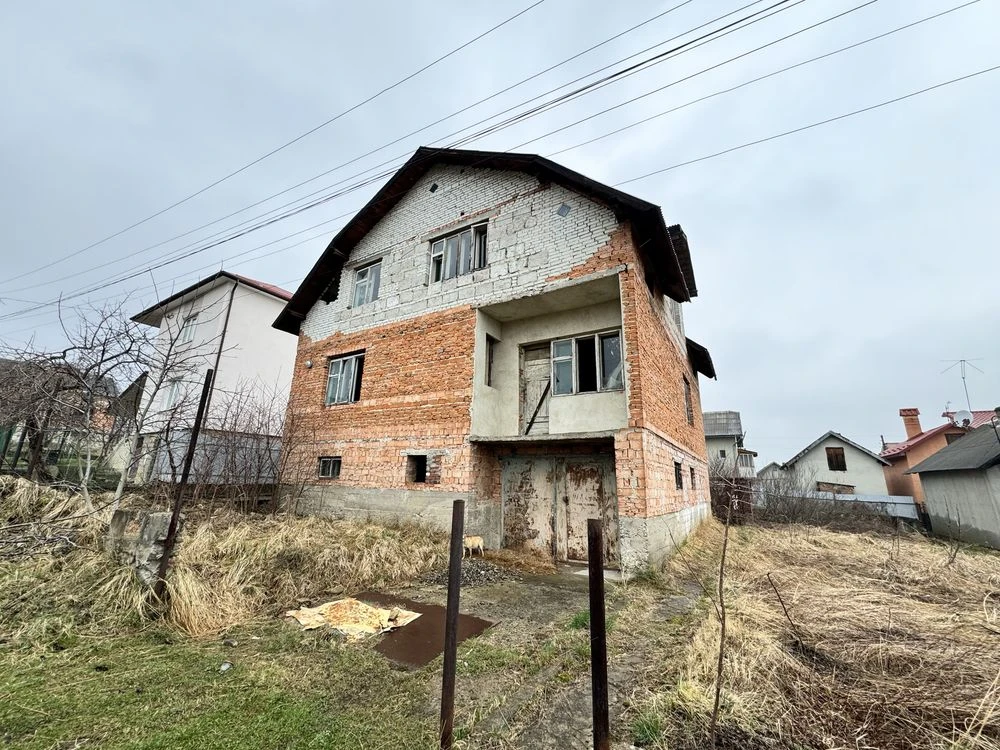 Продаж незавершеного будинку + земельна ділянка, у м. Борисл