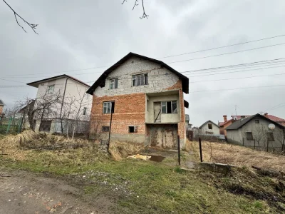 Продаж незавершеного будинку + земельна ділянка, у м. Борисл