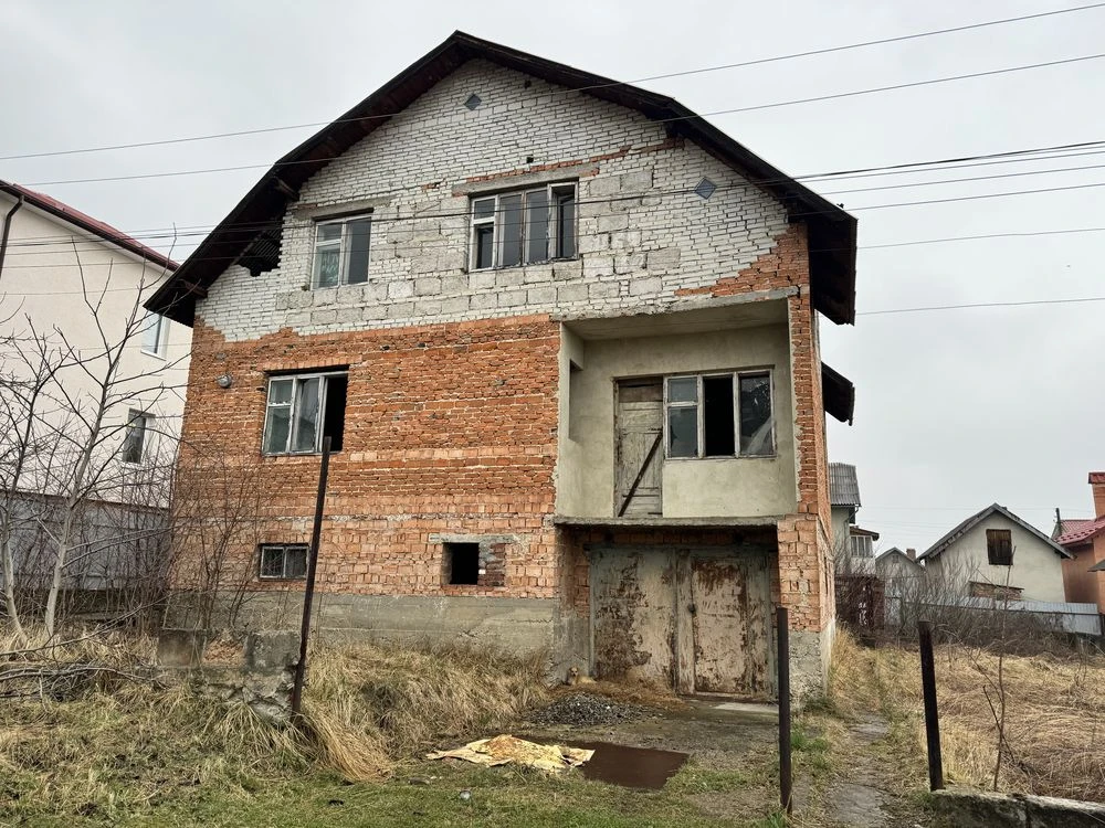 Продаж незавершеного будинку + земельна ділянка, у м. Борисл