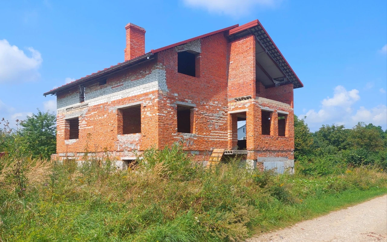 Продаж будинку 296м2 зем.ділянка 12с м. Борислав
