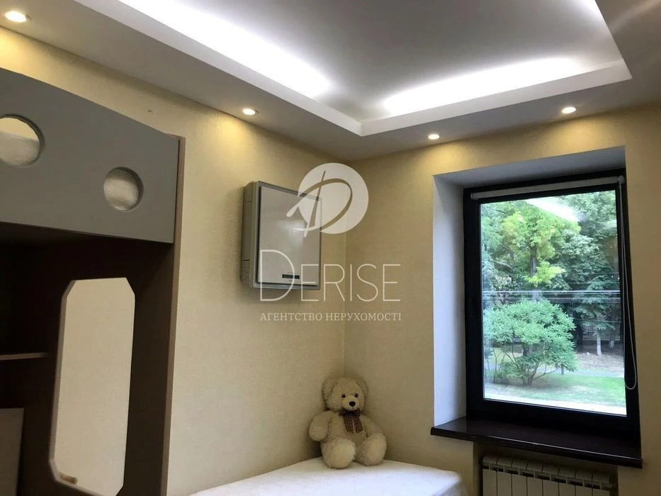 #15043 3K-Sale Center Pechersk Lavrska Park of Glory