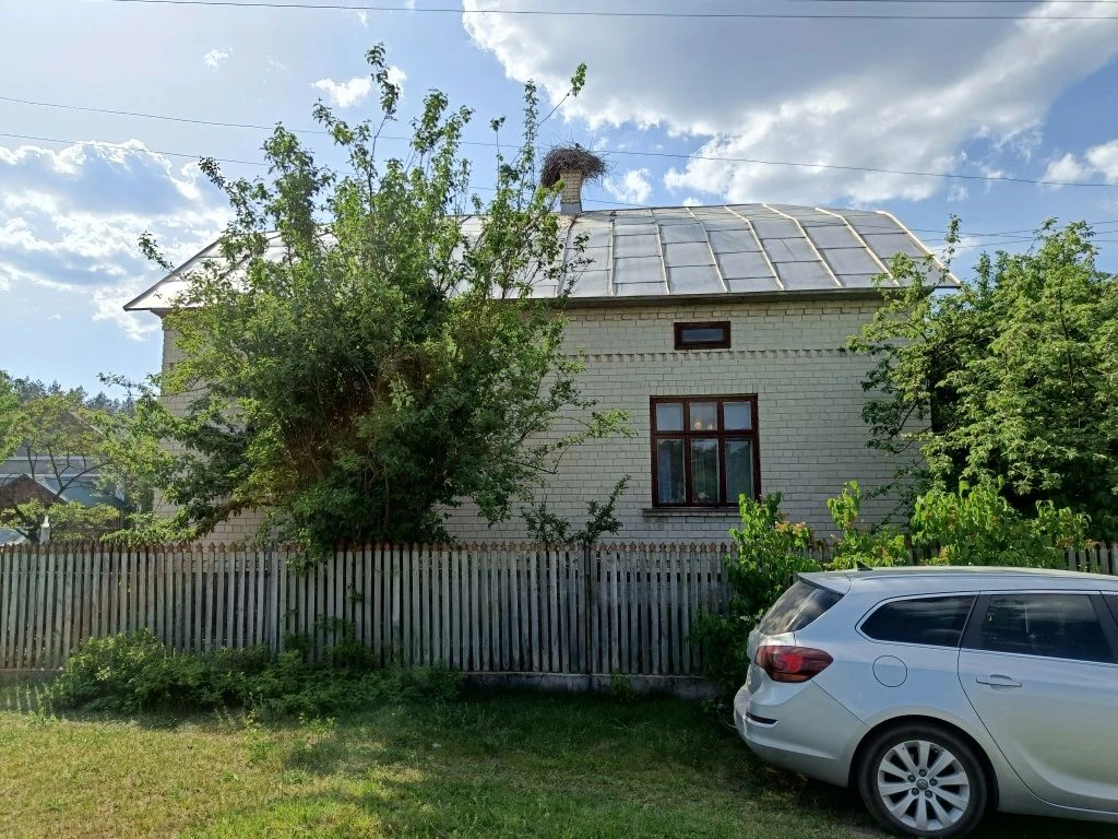 продається цегляний будинок с.Конюшків (6 км. від м.Броди)