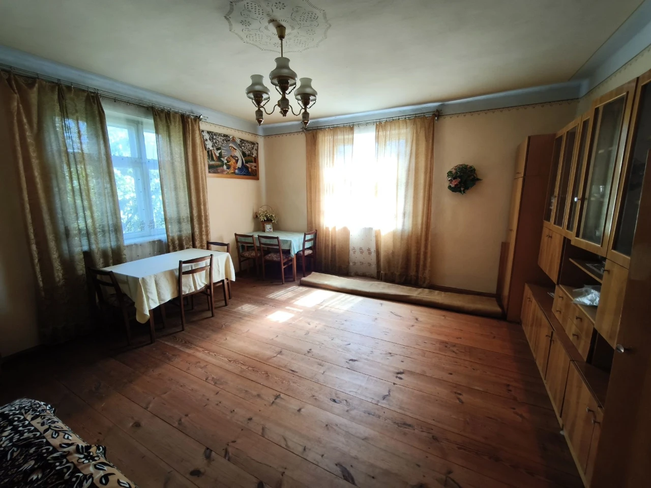 продається цегляний будинок с.Конюшків (6 км. від м.Броди)