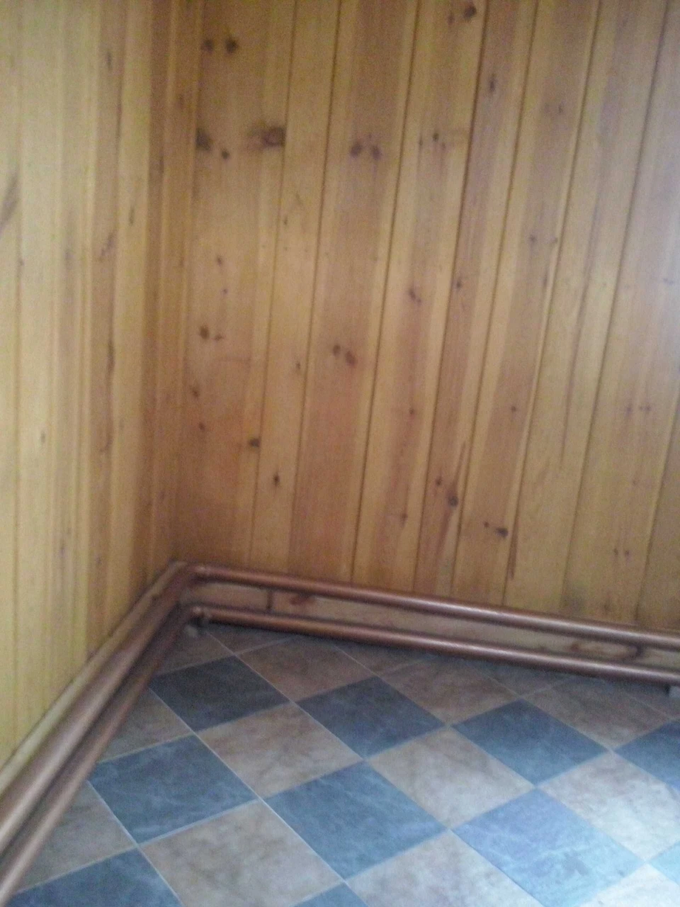 В центрі м.Броди,зі земельною ділянкою