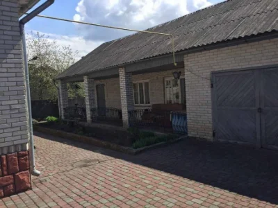 Продаж будинку у м. Броди. Площа 170 м.. Якісний ремонт. Цін