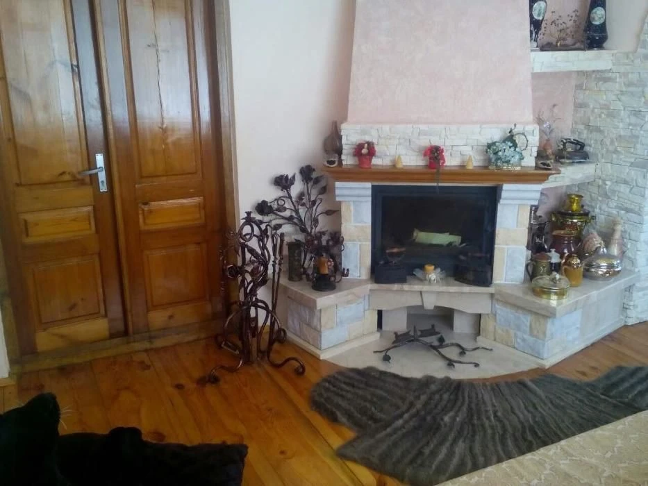 Продаж будинку у м. Броди. Площа 170 м.. Якісний ремонт. Цін