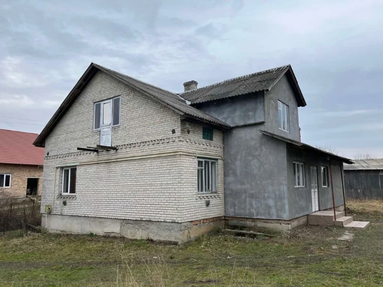 Продається цегляний будинок  с. Суховоля , Бродівський р-н