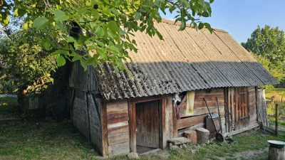 Житловий будинок, земельна ділянка