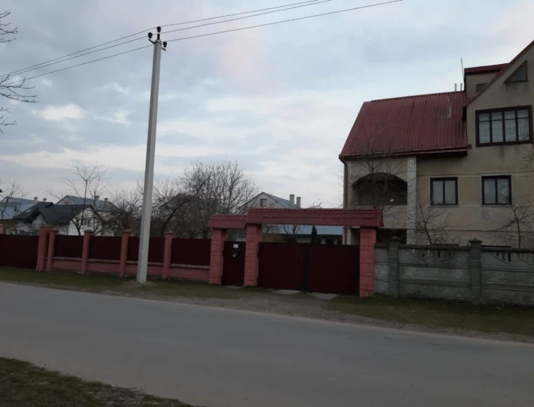 Продам будинок в м.Буську