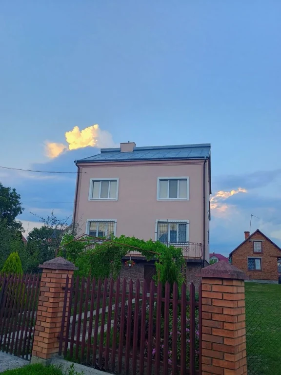 Продаж Будинку з земельною ділянкою ВІД ВЛАСНИКА !!