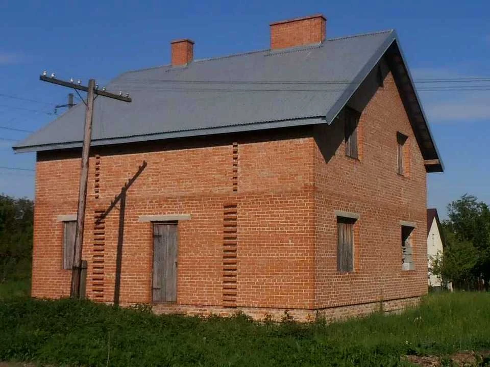 Будинок. Городок, Заставна