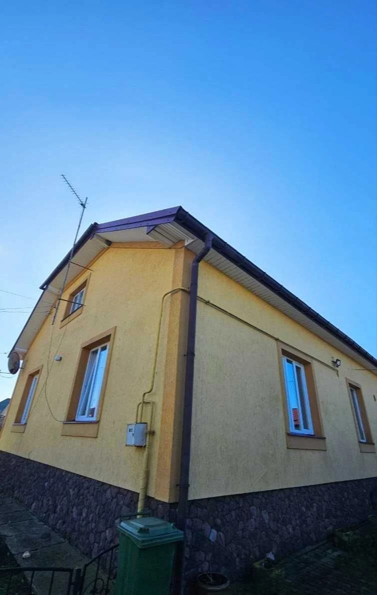 Будинок 25 км. від Львова - м. Городок- заходь і живи!