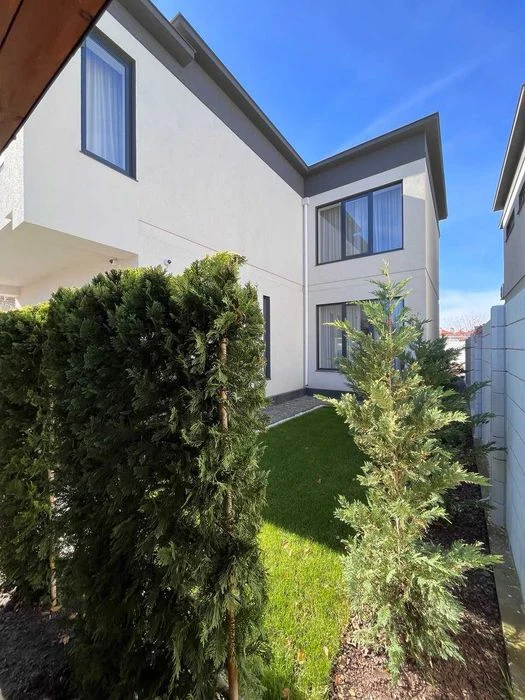 Sauvignon -2! Renovated house in high-tech style on 5 acres! 1L5