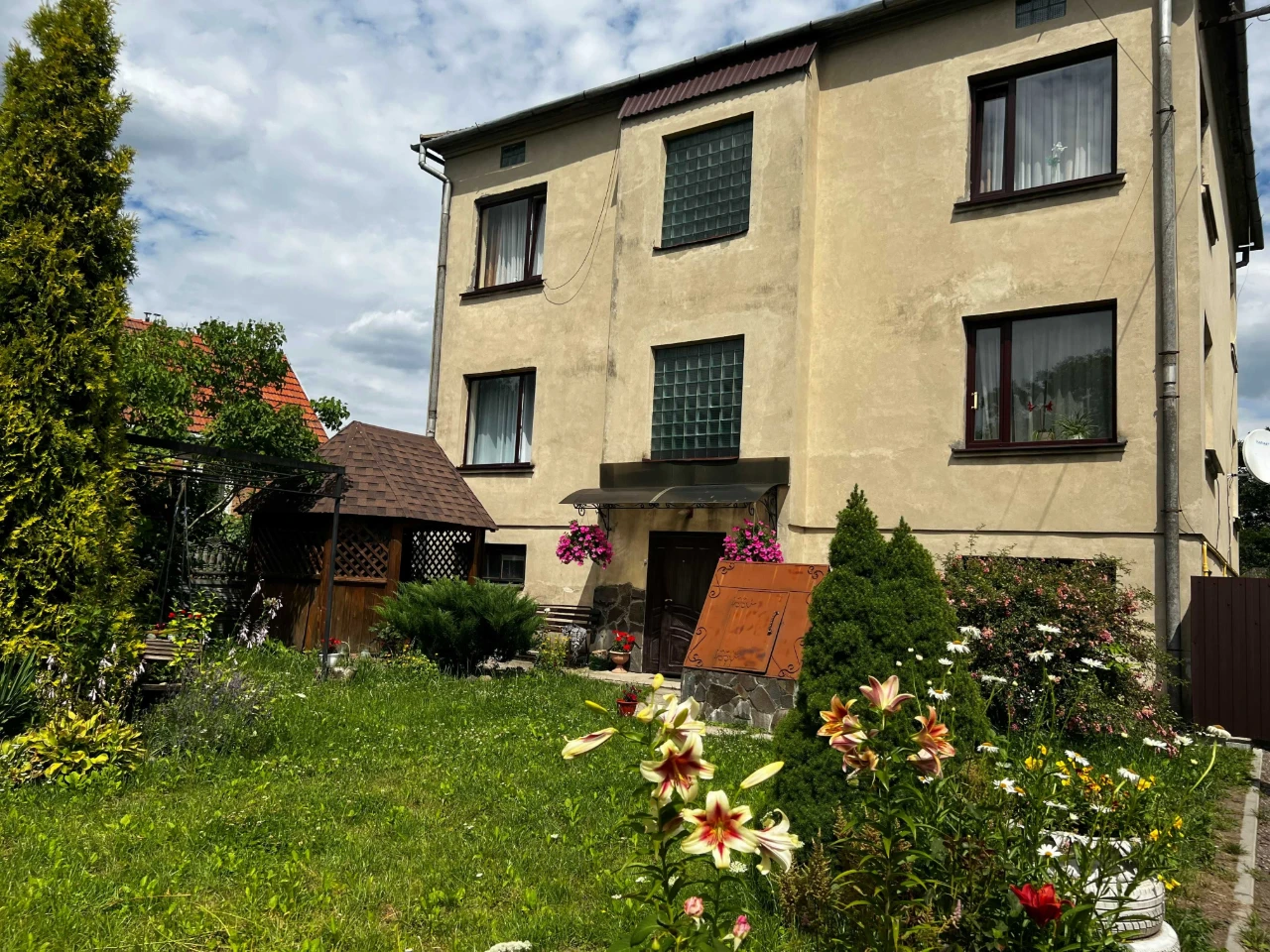 Продаж будинку, 2 поверхи, 20км від Львова