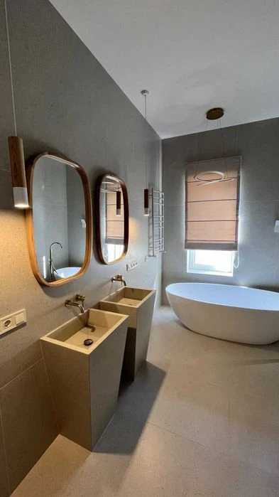 Sauvignon -2! Renovated house in high-tech style on 5 acres! 1L5