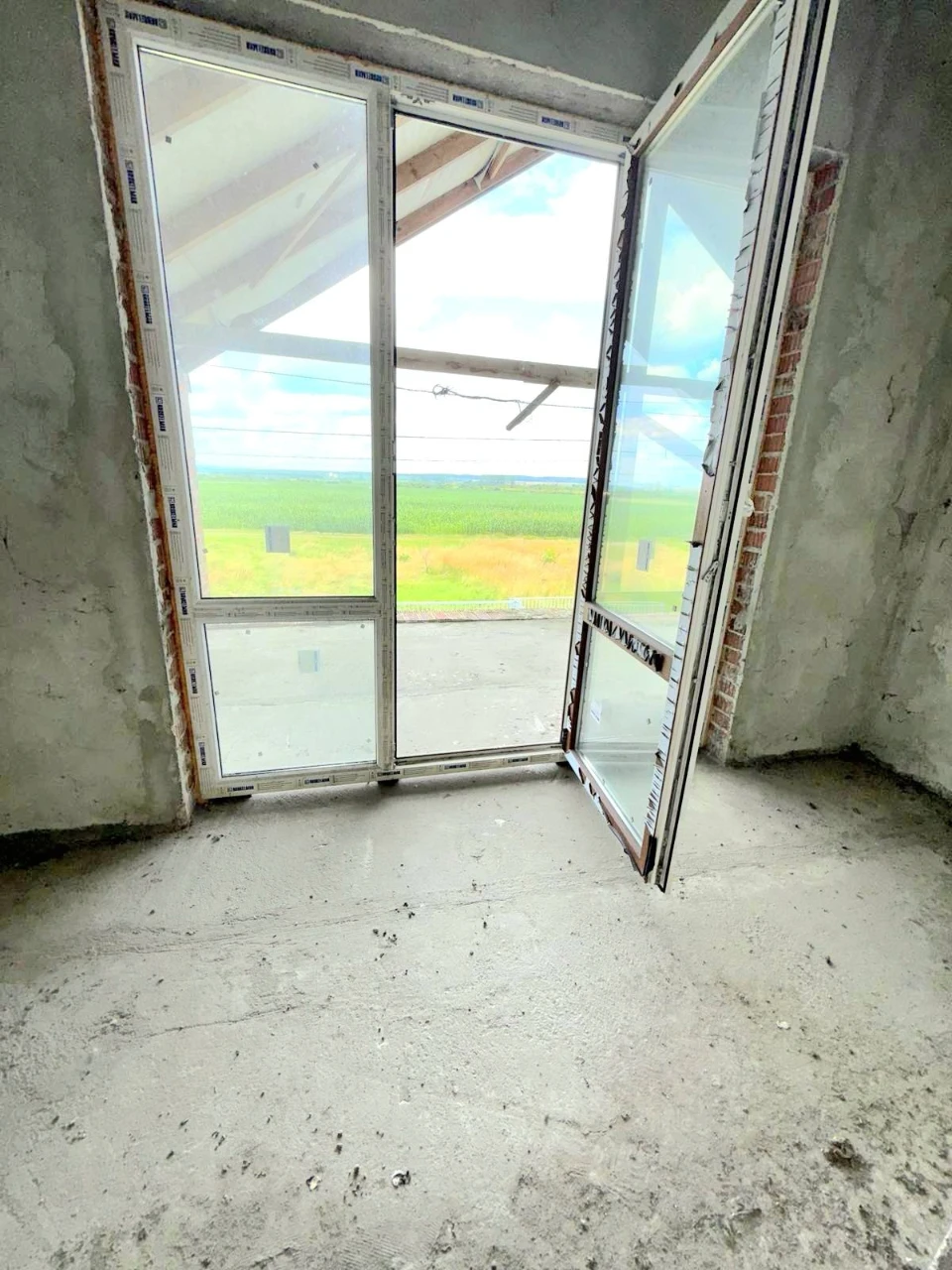 Продається будинок від Львова 30км.місто  Городок