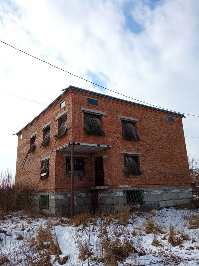 Незавершене будівництво м. Городок,  2 пов. +цок. 600 м. кв.