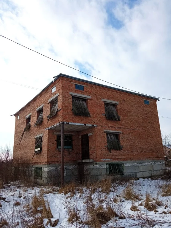Незавершене будівництво м. Городок,  2 пов. +цок. 600 м. кв.