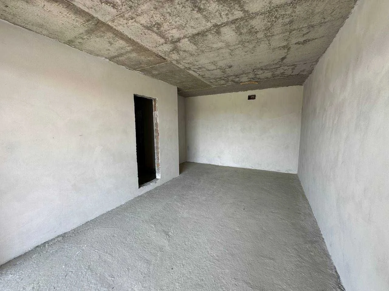 Триповерховий будинок з гаражем, 145м.кв, спарка