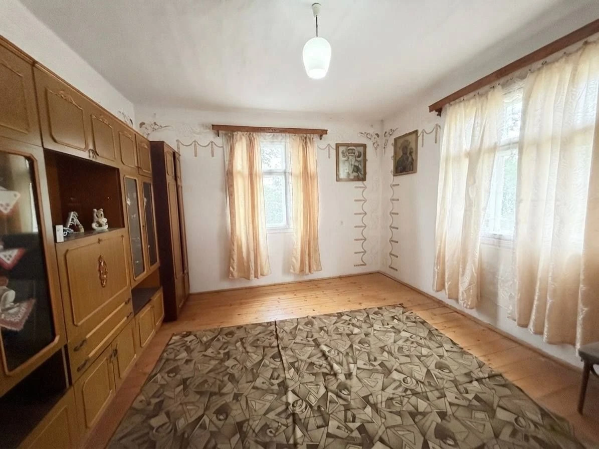 Продаж будинку с. Нижні гаї