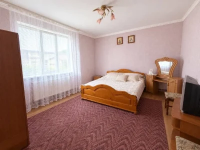 Продаж будинку Раневичі
