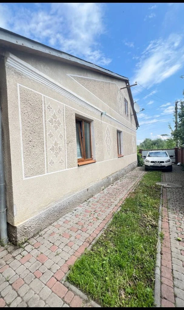 Продаж двох приватних будинків в центрі міста Дрогобич