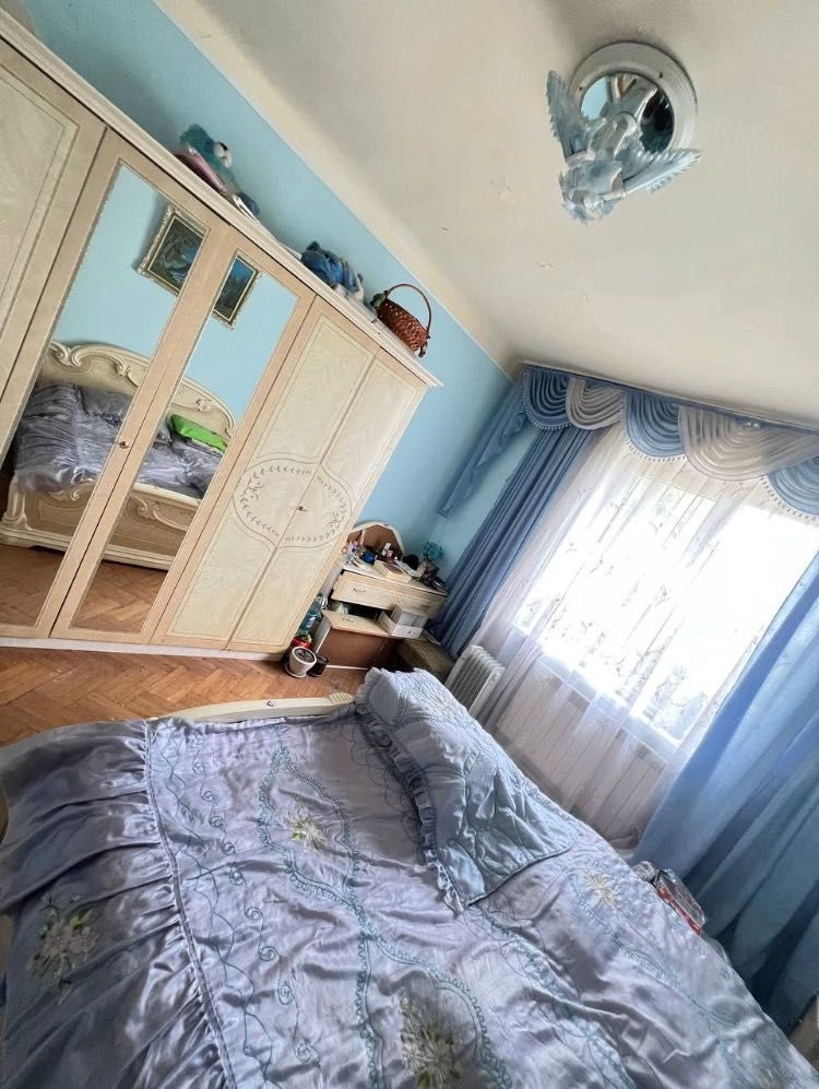 Продаж двох приватних будинків в центрі міста Дрогобич