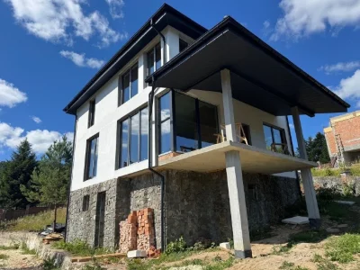 Продаж сучасного будинку, апартаменти  у Східниці