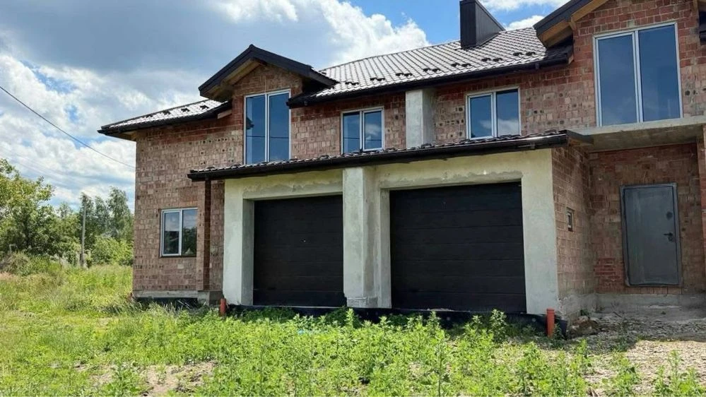 Продається сучасний котедж в Дрогобичі