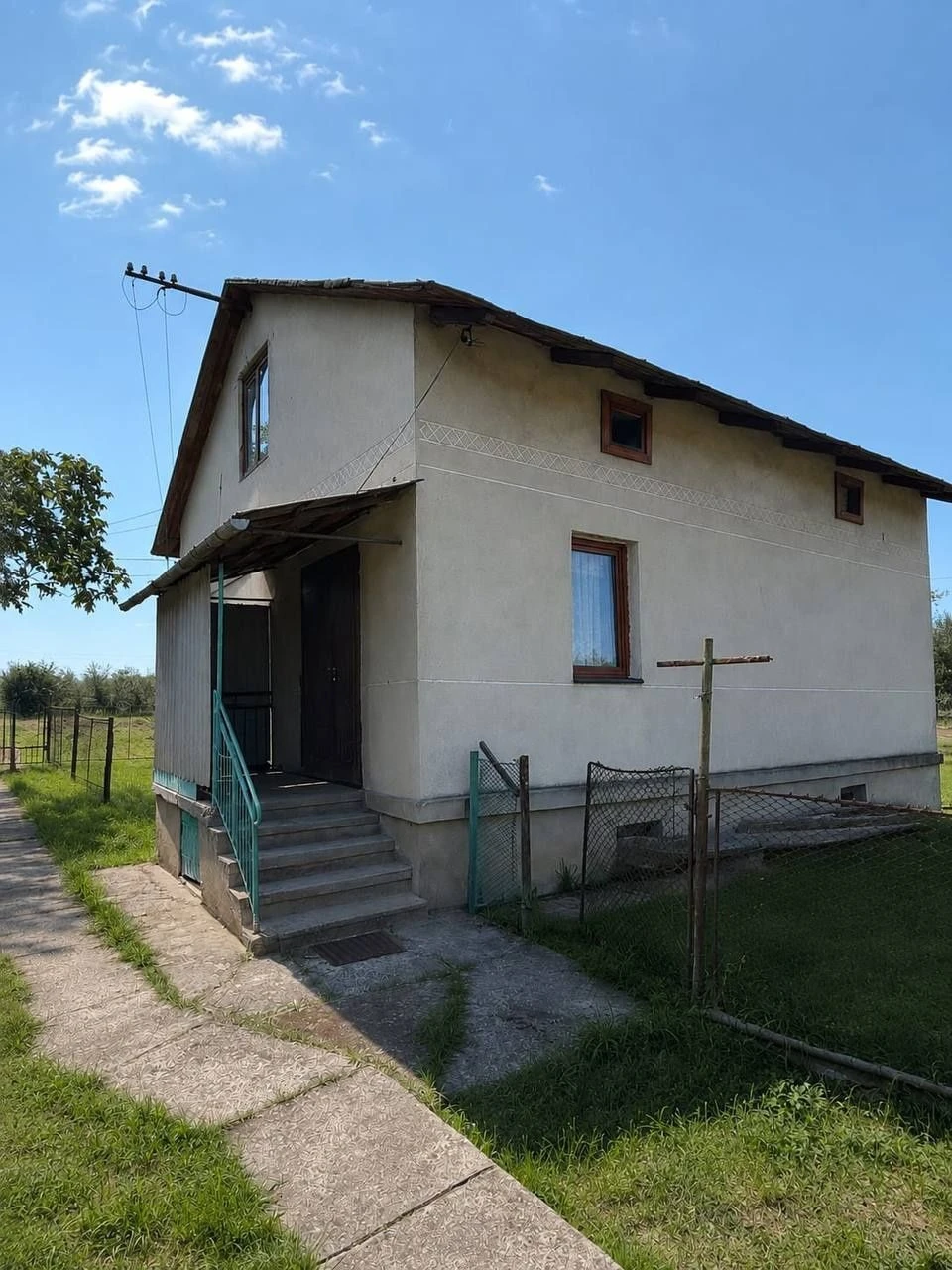 Продаж цегляного будинку у Дрогобичі