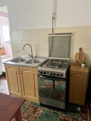Продаж затишного будинку у селі Ролів