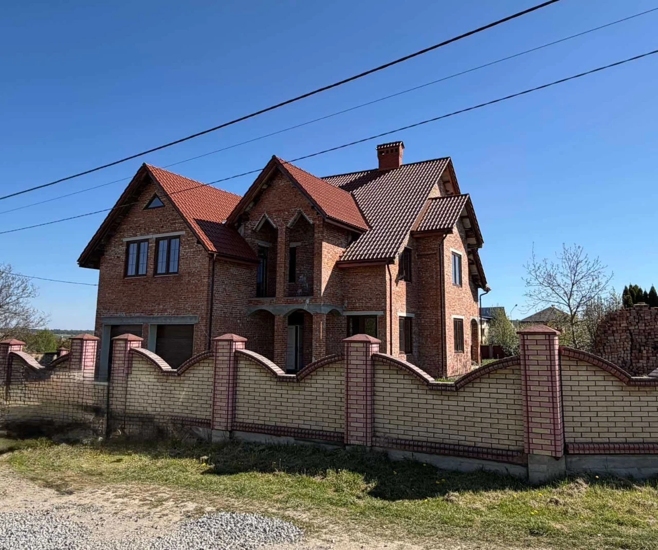 Продаж нестандартного ВІП будинку, лише 3 км. до м. Дрогобич
