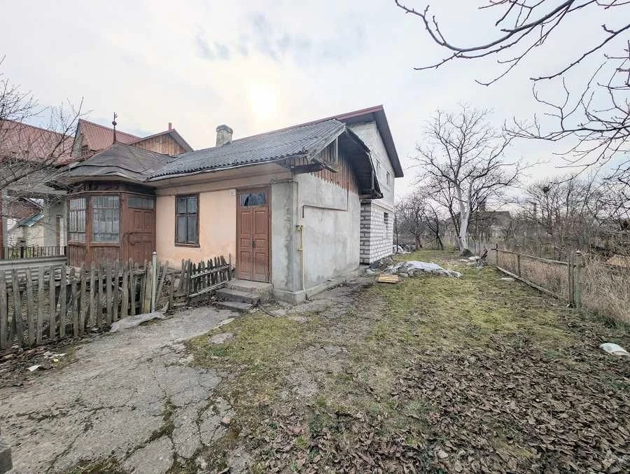 Продаж частини будинку з готовою добудовою вул. Рихтицька м.
