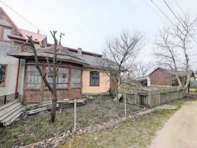 Продаж частини будинку з готовою добудовою вул. Рихтицька м.
