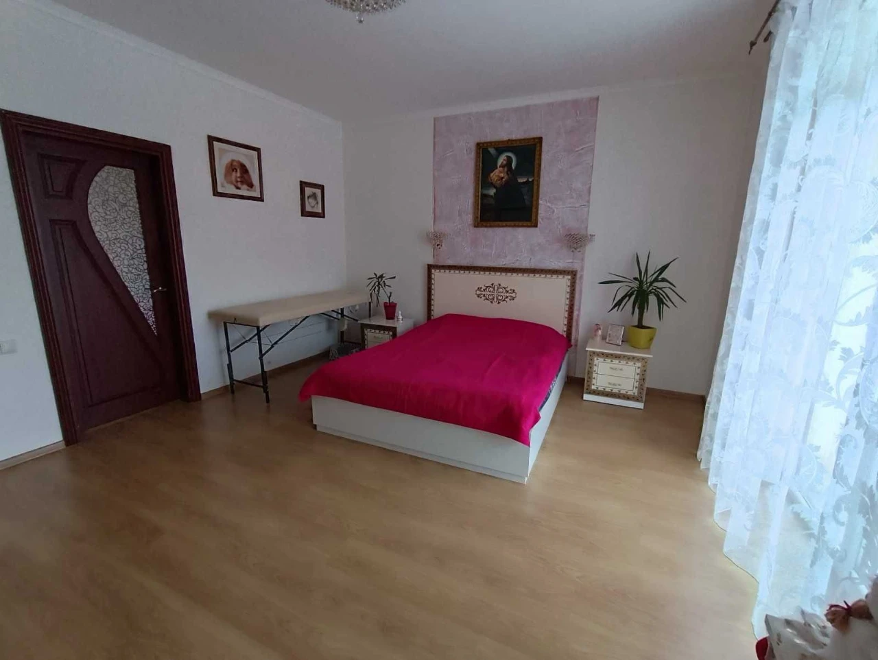 Продаж будинку з сонячними панелями, район школи №2, м. Дрог