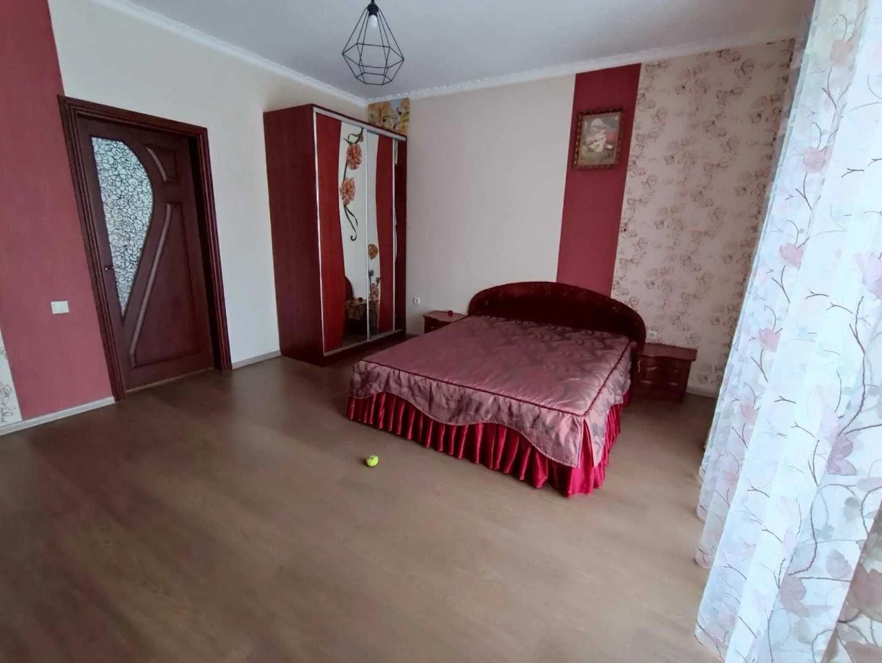 Продаж будинку з сонячними панелями, район школи №2, м. Дрог