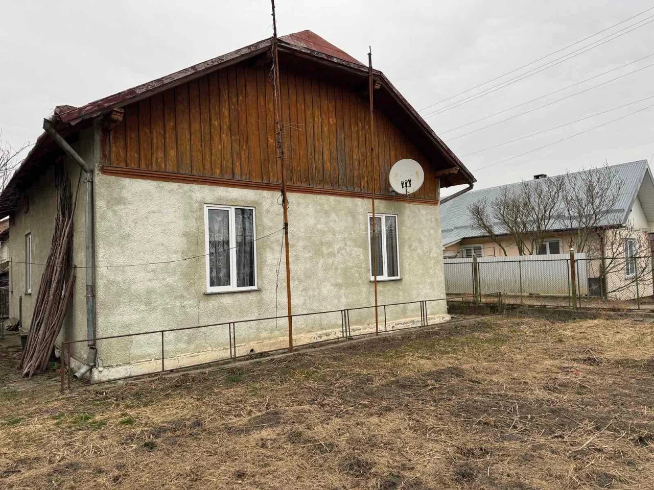 Продаж 4-кімнатного будинку + земля, р-н школи №2, у м. Дрог