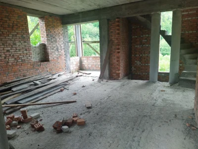 Незавершене будівництво 2022 року