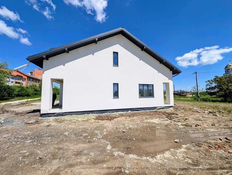 Продаж новозбудованого будинку (дуплекс) по вул. Самбірська