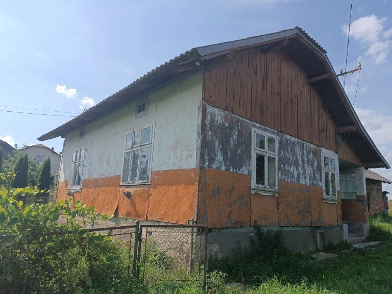 Продаж будинку в Рихтичах