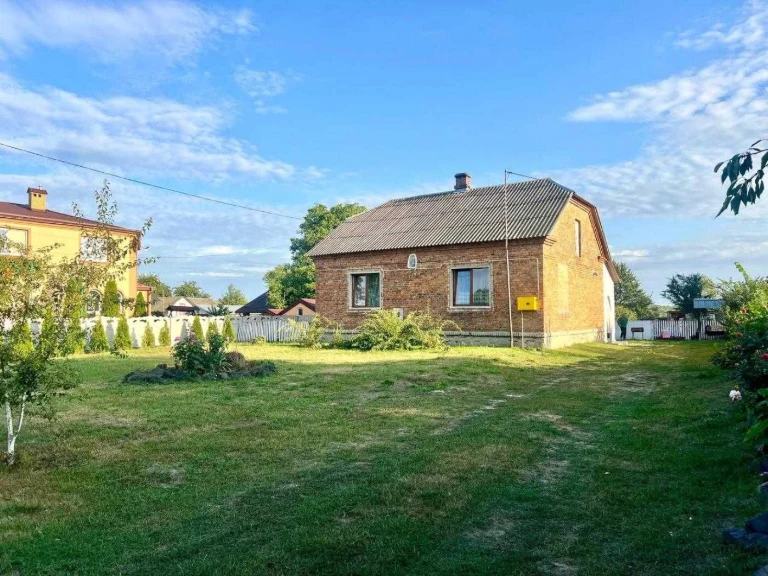 Продаж житловий будинок с.Пили Жовківський р-н Львівська обл
