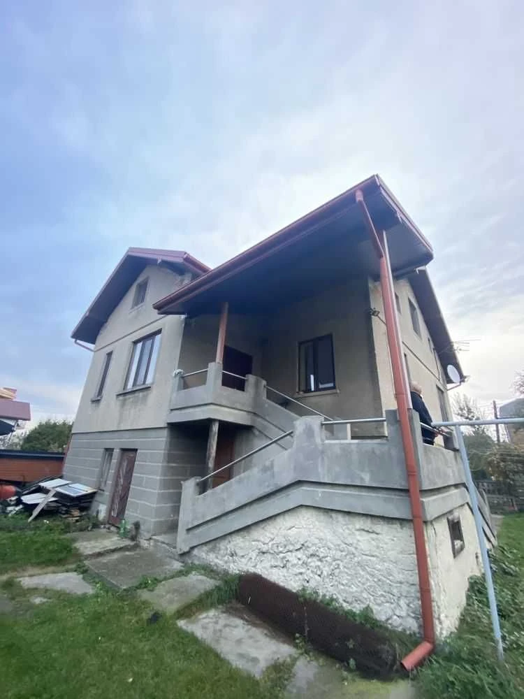 Будинок на вулиці Йосипа Сліпого  місто  Жовква Львівська об