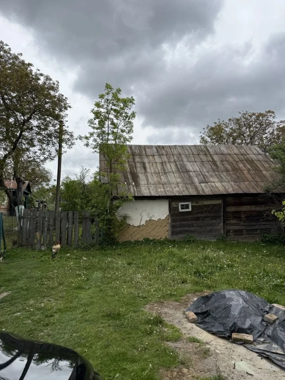 Ділянка (зі старим будинком). Львівський р-н, с.Великі Перед