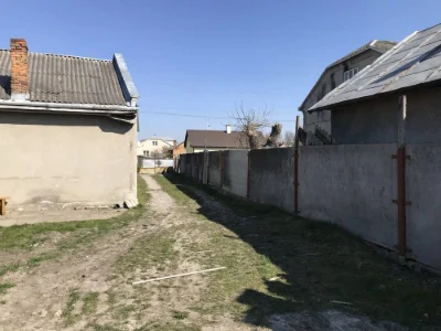 Продаж будинок м.Жовква