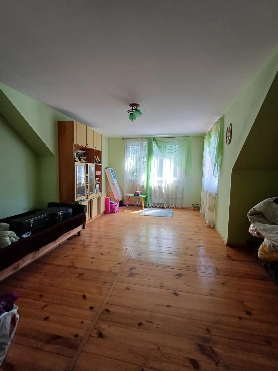 99 тис дол Продаж будинку 300 м кв + 10 соток м. Жовква